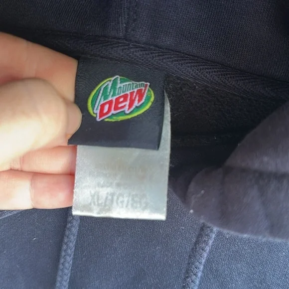 Vintage Y2K Mountain Dew Hoodie Size XL